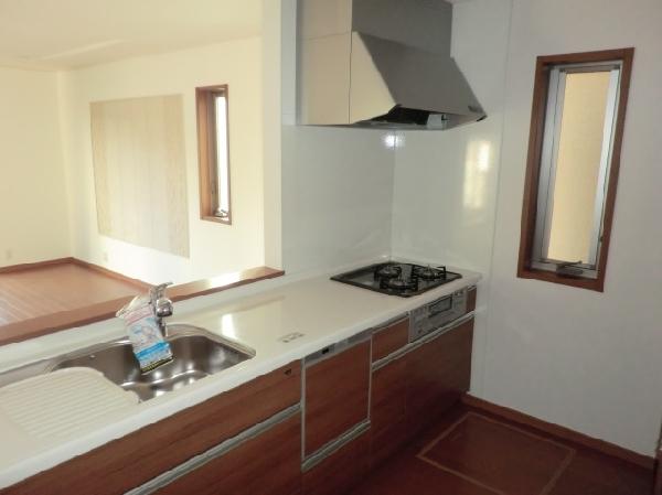 Kitchen. Dish washing dryer with system Kitchen