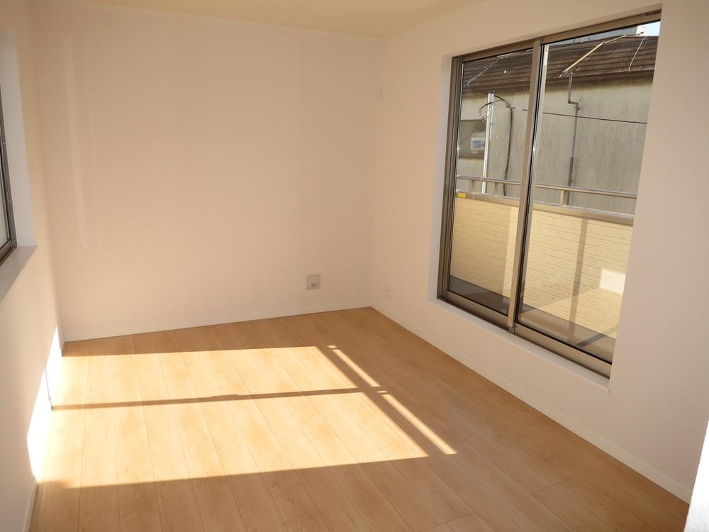 Non-living room. Local (11 May 2013) Shooting