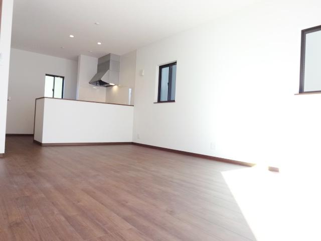 Living. LDK18.6 Pledge!