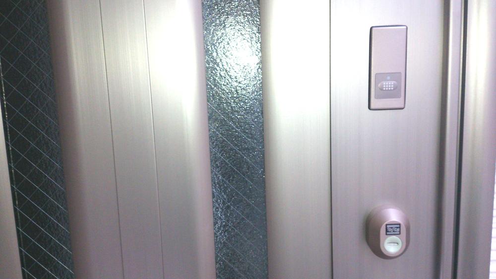 Entrance. Local (March 2013) Shooting