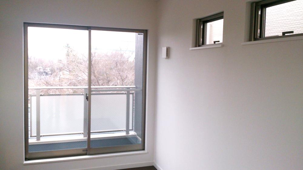 Non-living room. Indoor (10 May 2013) Shooting