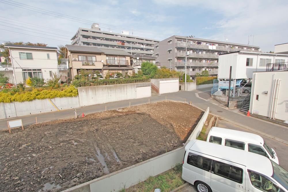 Local appearance photo. Local (11 May 2013) Shooting