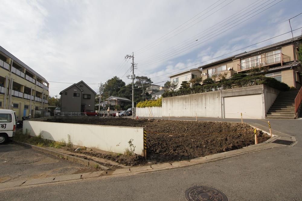 Local appearance photo. Local (11 May 2013) Shooting