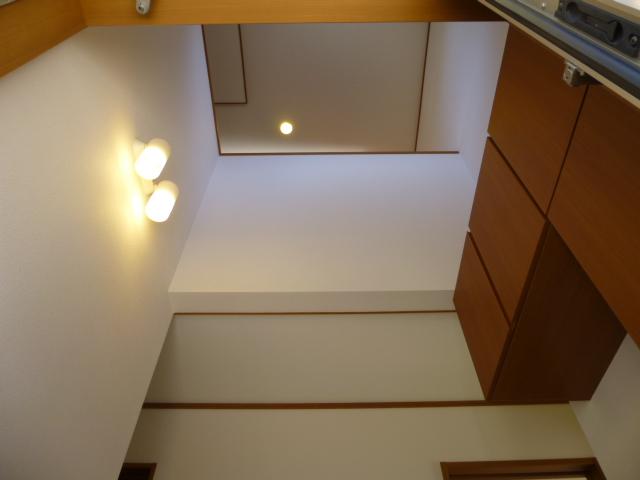 Other. I entrance there is a feeling of opening in colonnade