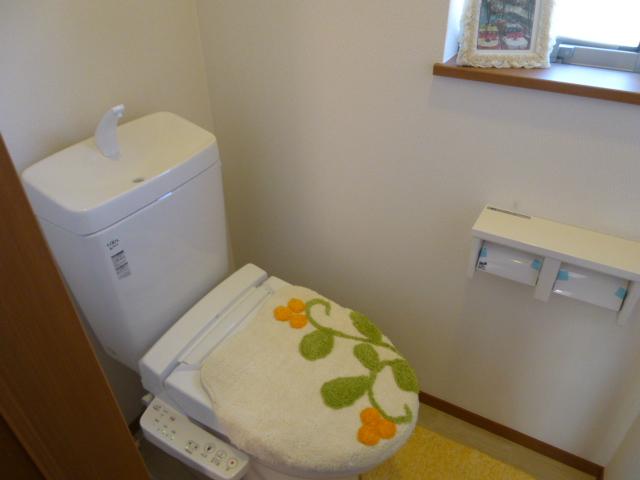 Toilet. It is a toilet with a washing machine