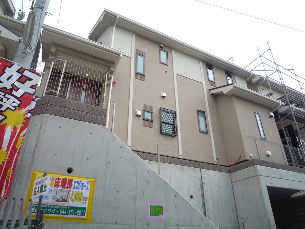 Local appearance photo. 8 Building is appearance.