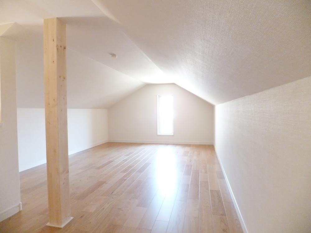 Receipt. Up and down it is easy with with stairs, 8 Pledge of attic storage