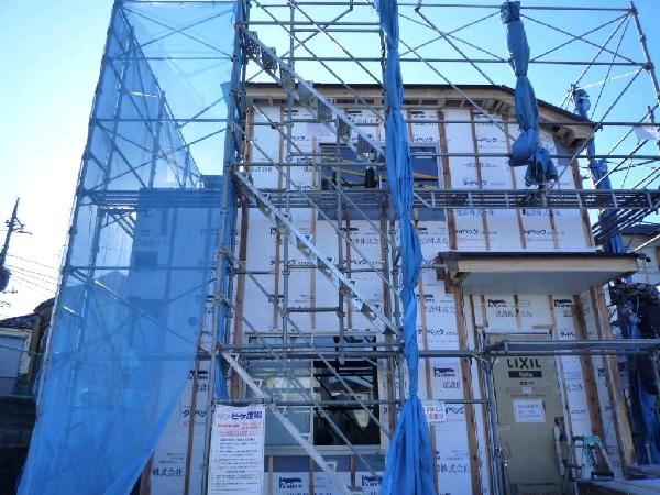 Local appearance photo. Is 4LDK of all the living room facing south.