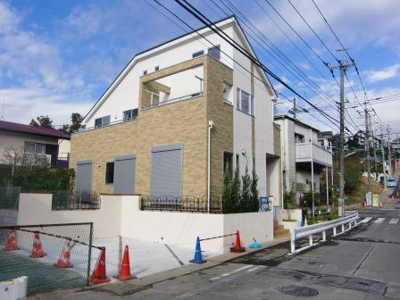 Local appearance photo. Local (11 May 2013) Shooting