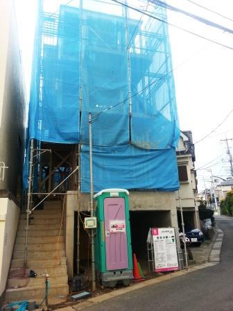 Local photos, including front road. Local (11 May 2013) Shooting