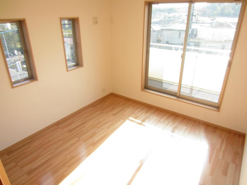 Living. 1 Building is the southeast corner lot!