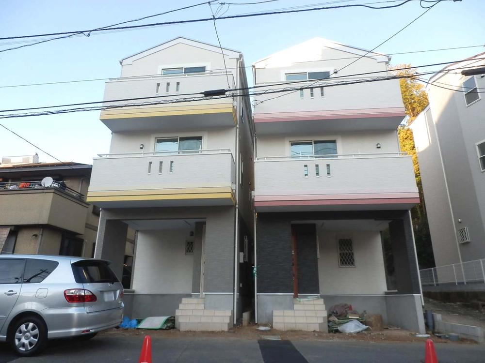 Local photos, including front road. Local (12 May 2013) Shooting ~ Facing the south side road ~