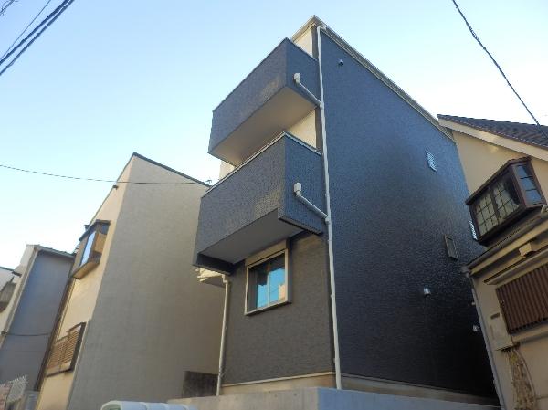 Local appearance photo. 3 Station is available good location (2013 December 25 shooting)