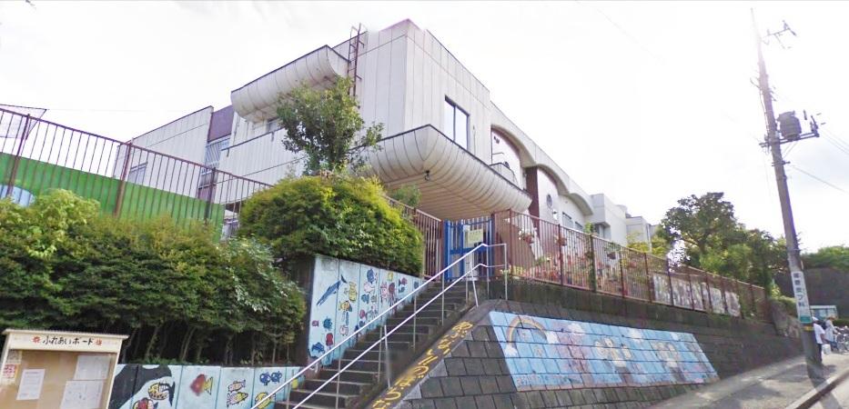 kindergarten ・ Nursery. Flat to nursery school 287m