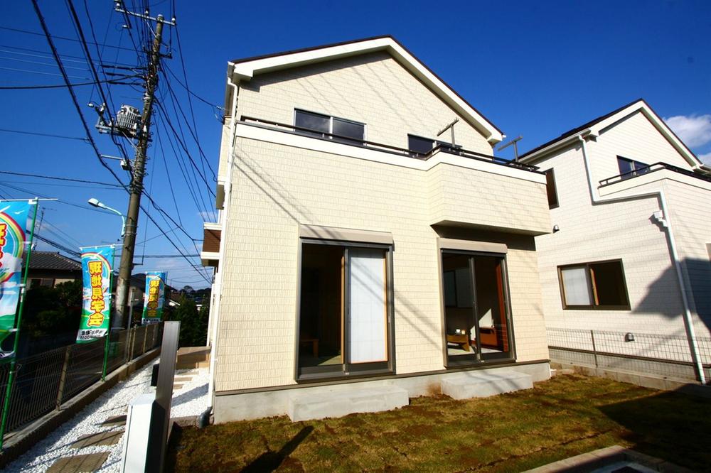 Local appearance photo. South of the garden is a feeling of opening ・ For us to ensure the per yang