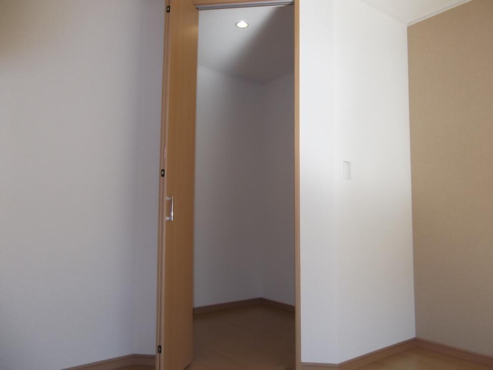 Receipt. 1 Building Western-style 9.2 Pledge Walk-in closet