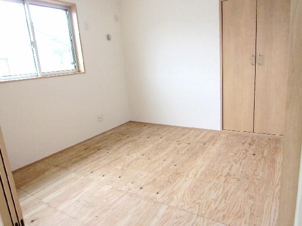 Non-living room. Second floor of the Japanese-style room is 4.5 Pledge.