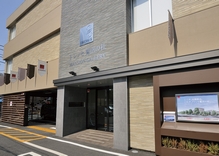 Mansion Gallery, Station 1 minute walk. "Saginuma" station ・ Out of the front opening, There behind the Kentucky Fried Chicken. In the apartment gallery, Including the 2 type model room of, Concept theater and models Theater Room, You can see the shared space corner. While slowly seeing each space, Please your experience a number of fascinating life that Du and the mansion is realized.