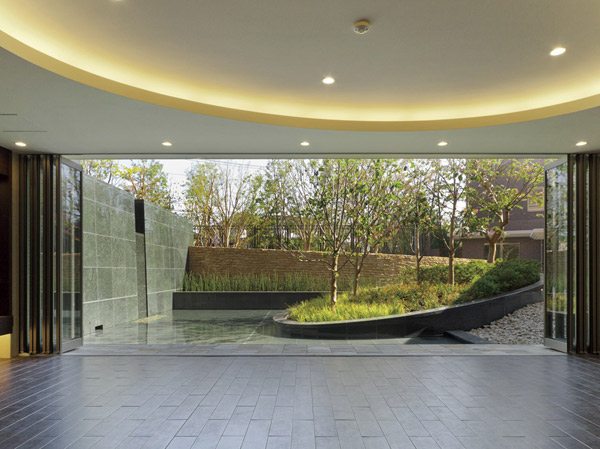 Foyer (September 2013 shooting)