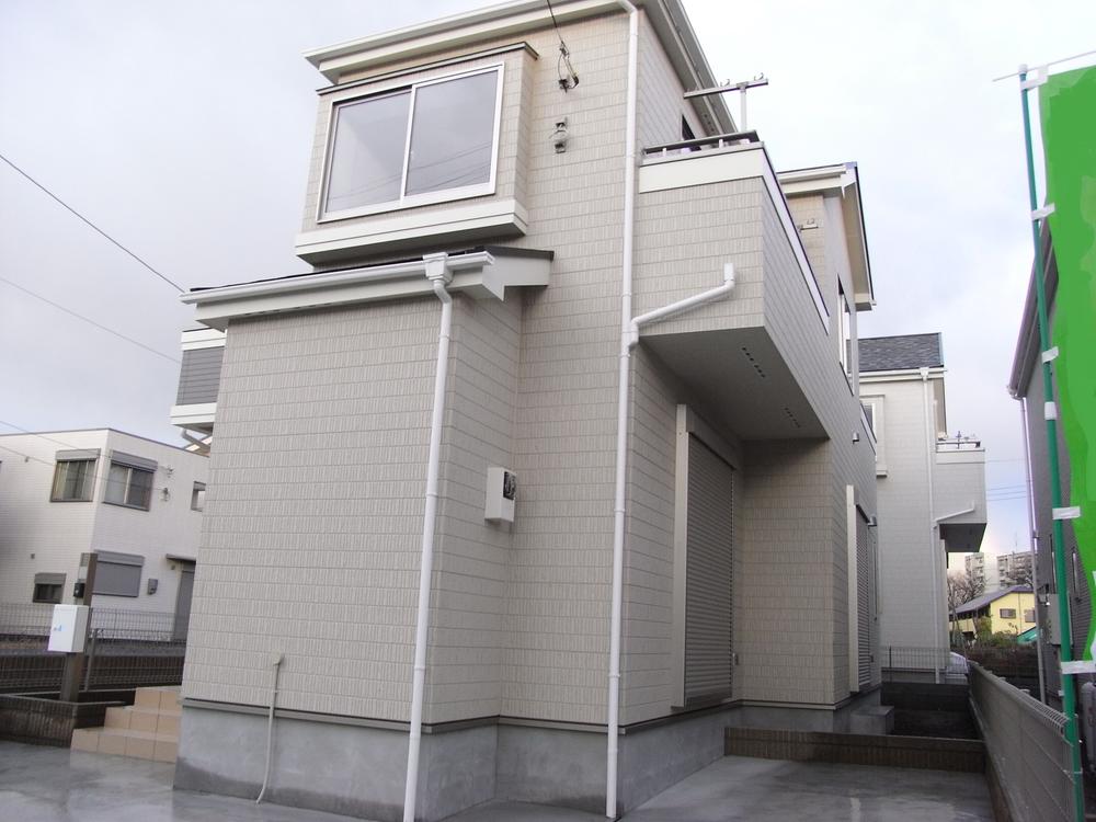 Local appearance photo. A Building Local (December 10, 2013) Shooting