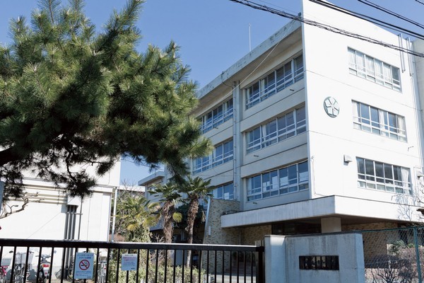 Other. City West Arima Elementary School (8-minute walk ・ About than local 570m)