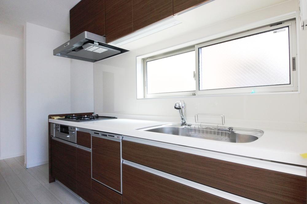 Kitchen. East Building