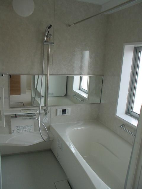 Bathroom. Indoor (12 May 2013) Shooting