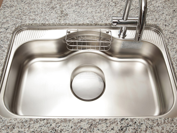 Kitchen.  [Quiet sink] Adopt the silent type to keep the I sound water. Also, We have to ensure the size washable pans and dishes happy.