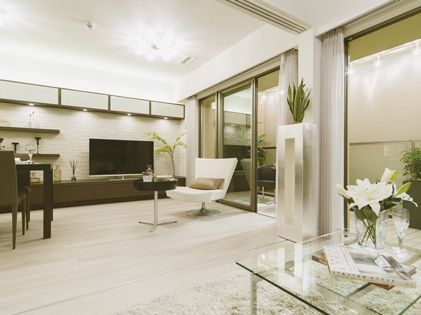 living ・ Ledge with no out-frame construction method employed in the dining pillar ( ※ Except for some Western-style). Neat without the arrangement of the furniture waste