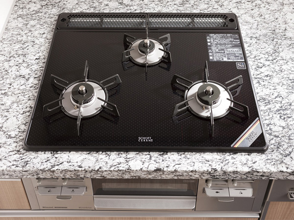 Kitchen.  [Glass top stove] Germany ・ It was adopted Schott heat-resistant ceramic glass top plate of. Of course, beauty, Strongly to heat and shock, Care is easy to specification. Bake also both sides at the same time quickly, It is with a two-sided grill function. (Model Room F type)