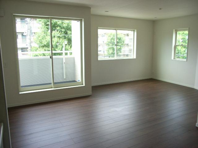 Living. 1 Building LDK, There is a feeling of freedom.