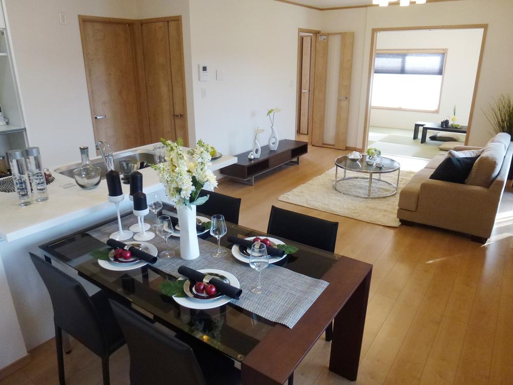 Living. LDK is the location of the family gatherings that sunshine is plugged. Same specifications (A Building)