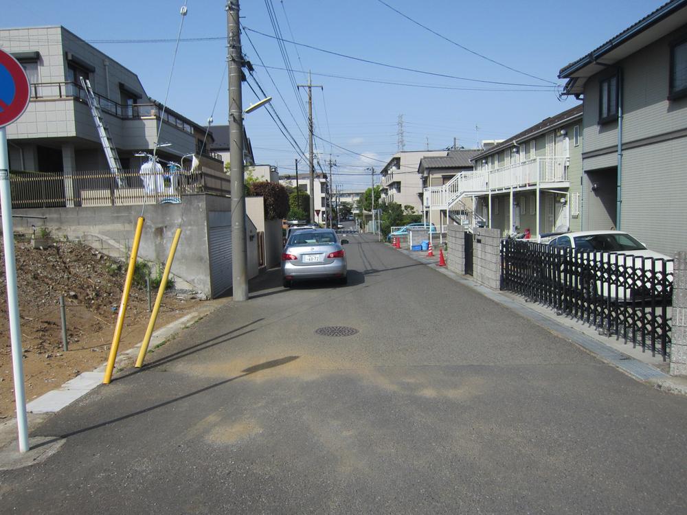 Local photos, including front road. Local (August 2013) Shooting