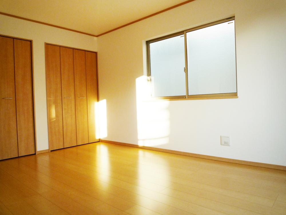 Same specifications photos (Other introspection). Room of the same specification