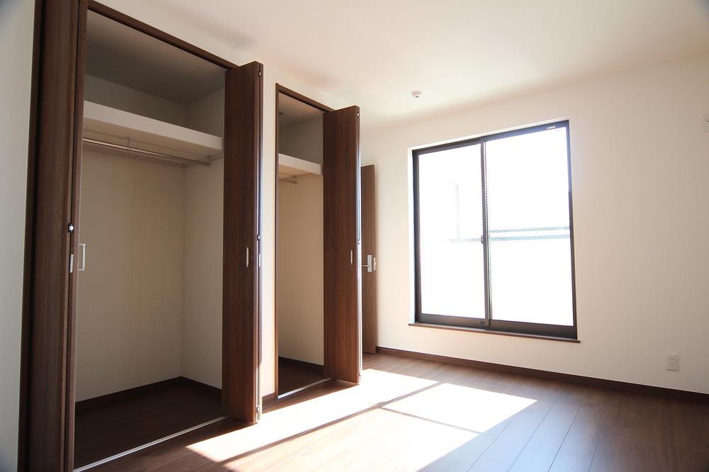 Same specifications photos (Other introspection). 6 Building