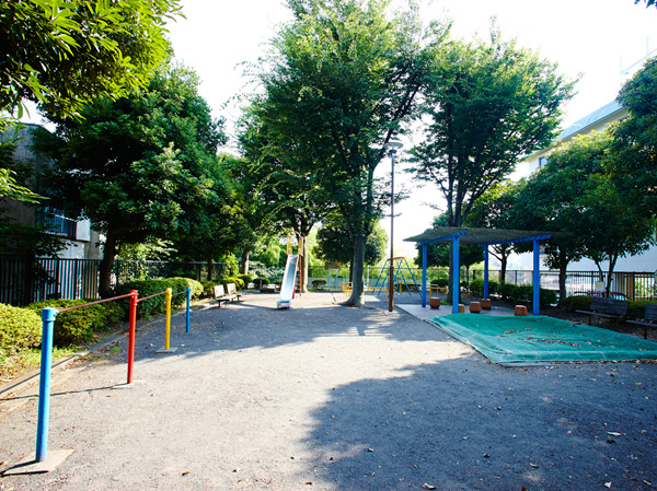 Surrounding environment. Miyazaki Santsumata park (about 290m ・ 4-minute walk)