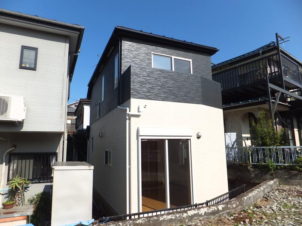 Local appearance photo. Good per yang