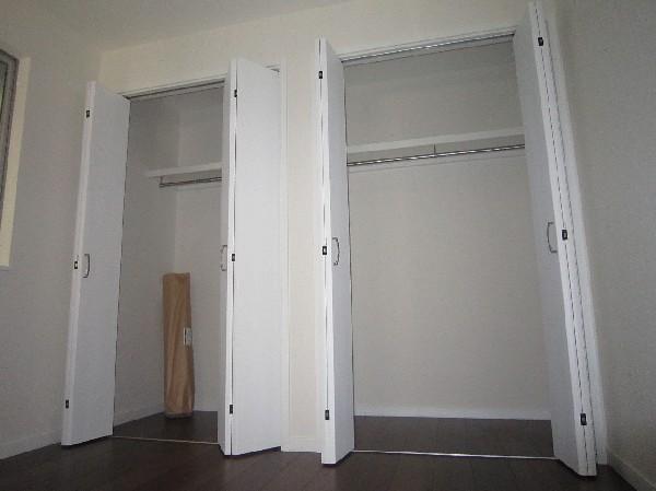 Receipt. There is housed in each room