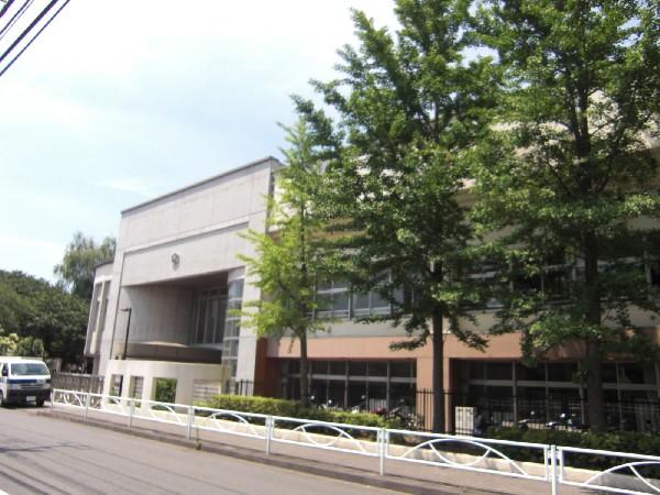 Junior high school. 1300m to Miyazaki junior high school