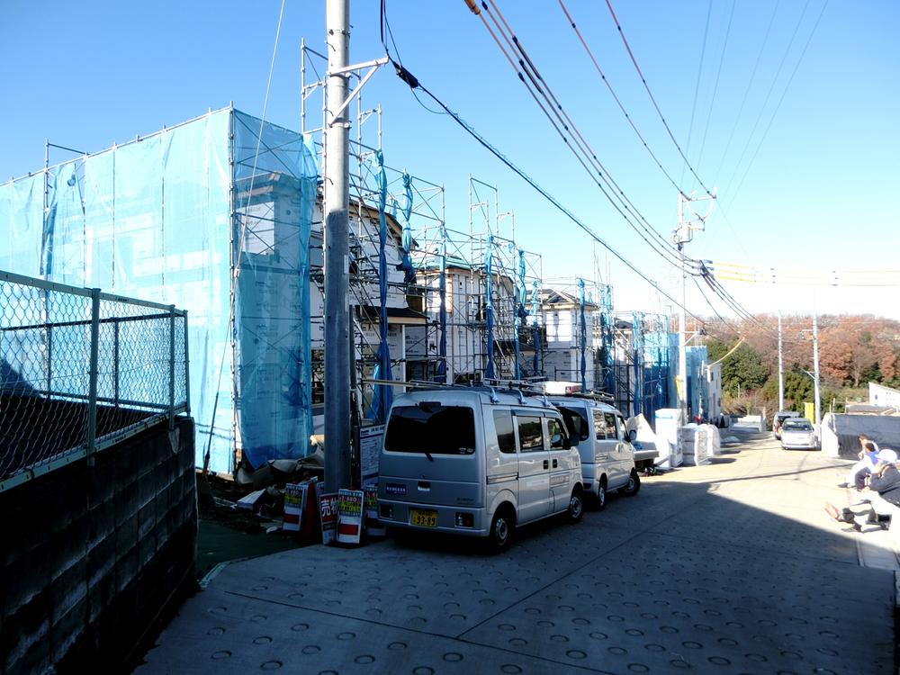 Local appearance photo. Local (12 May 2013) Shooting