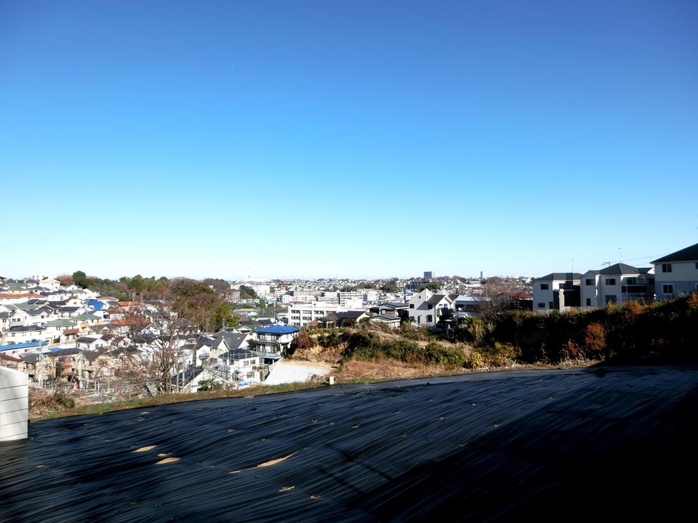 View photos from the dwelling unit. Local (12 May 2013) Shooting