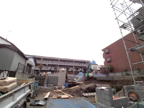 Local appearance photo. Two-story house