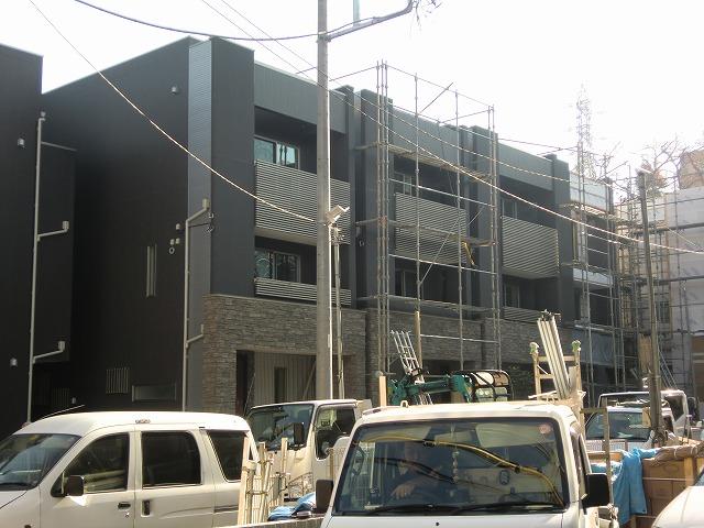 Local appearance photo. Local (12 May 2013) Shooting