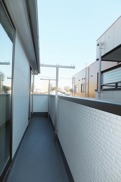 Balcony. 3rd floor balcony Building 2 room (December 13, 2013) Shooting