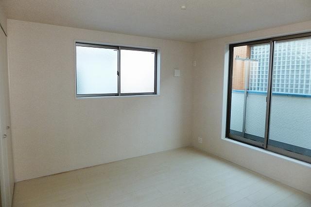 Non-living room. 3rd floor 8.0 quires room Building 2 room (December 13, 2013) Shooting