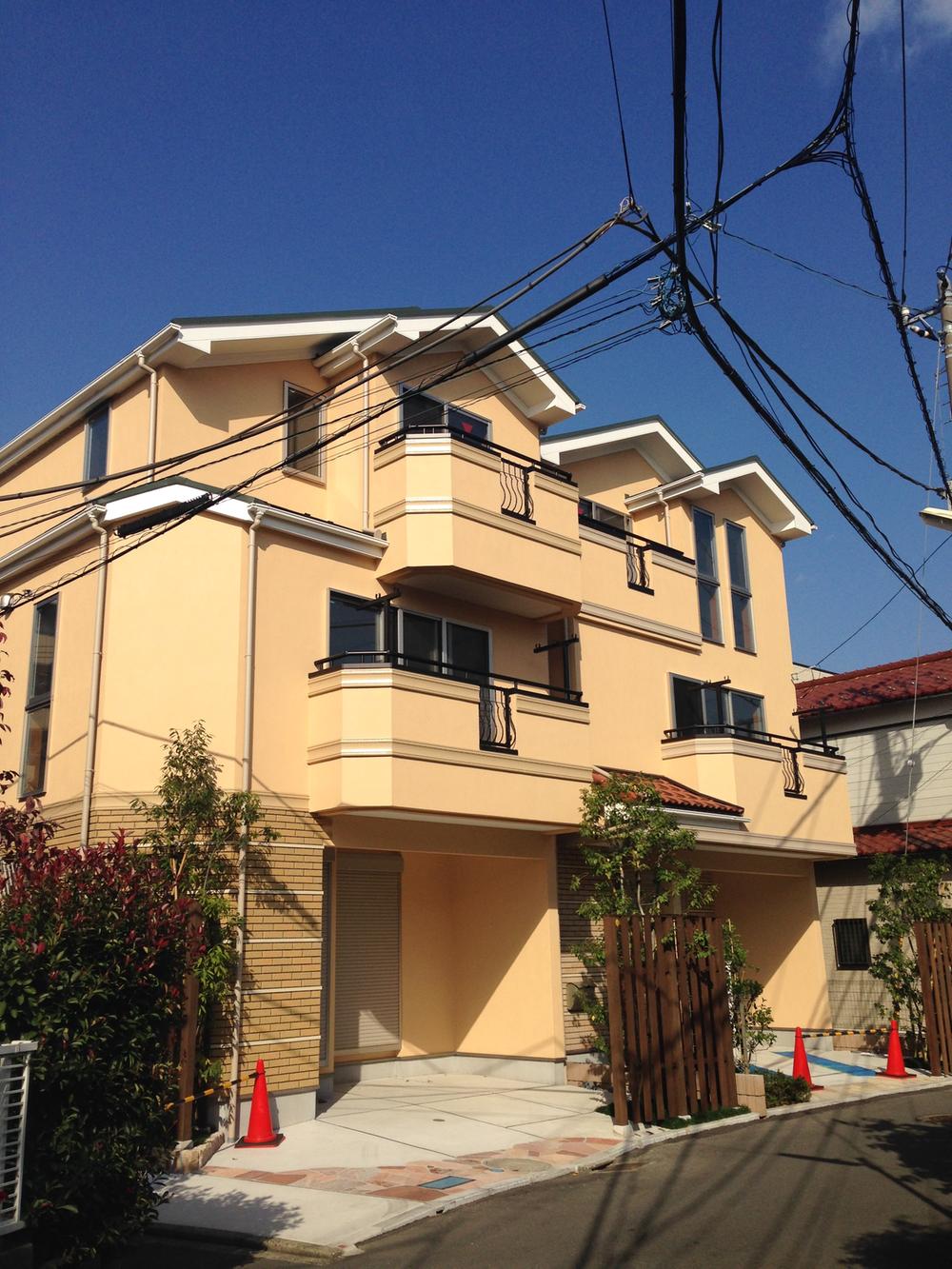 Local appearance photo