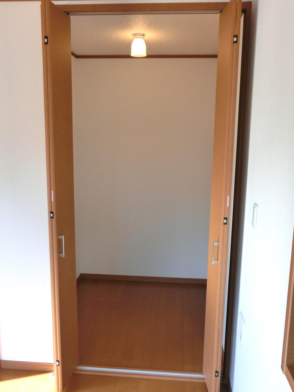 Receipt. Large storage!