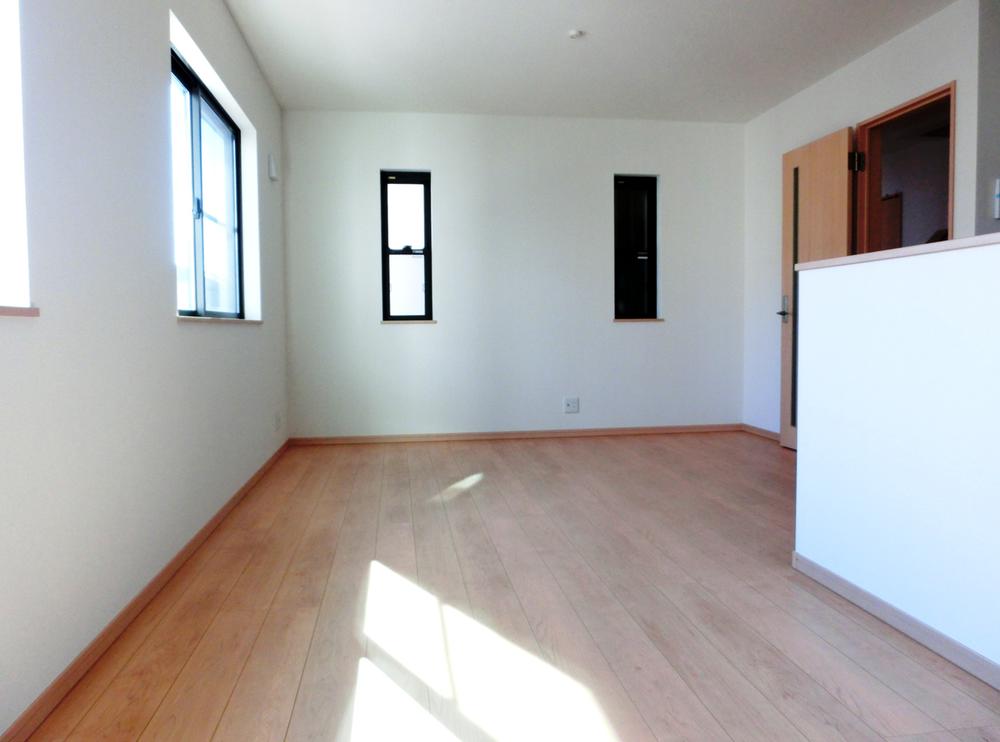 Living. LDK15 Pledge Photograph also, But I think that you can see, Day has penetrated and Shanshan to living.