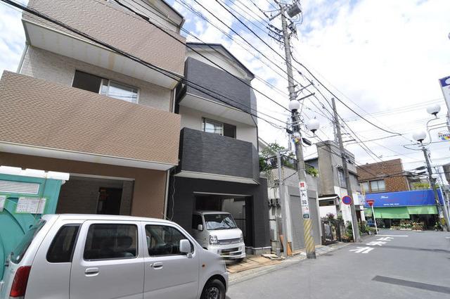 Local appearance photo