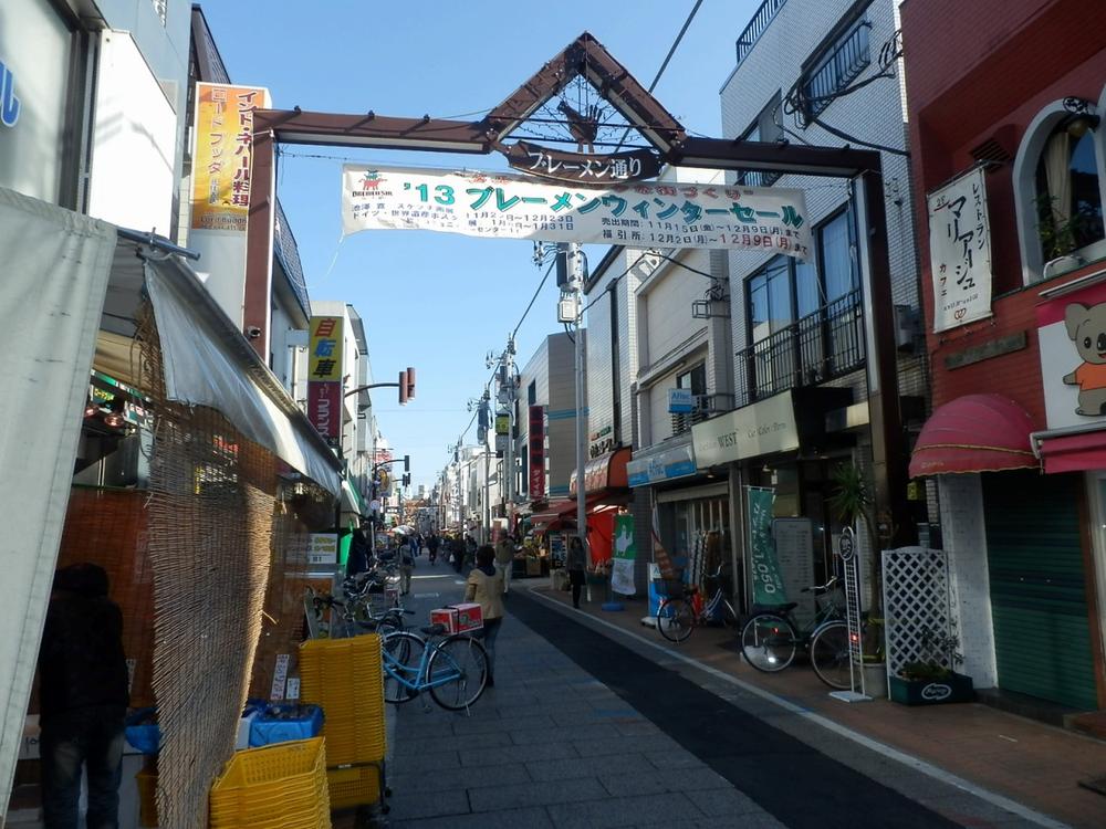 station. Motosumiyoshi until a station mall 900m